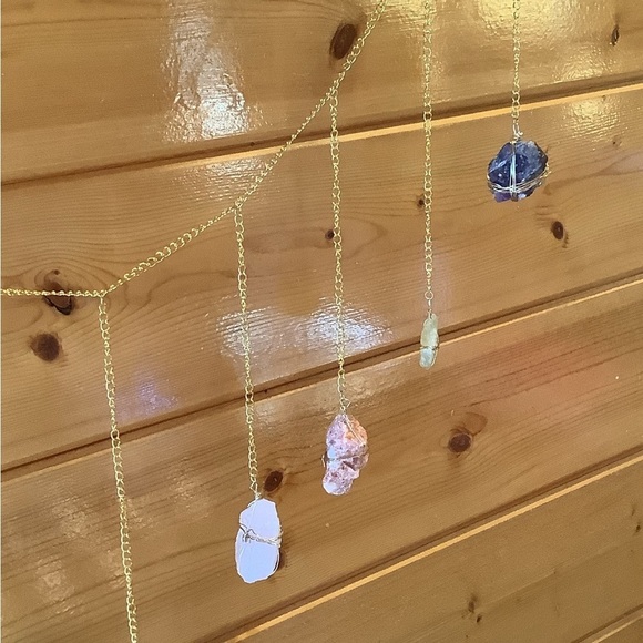 Raw Quartz Crystal Garland - Picture 6 of 6